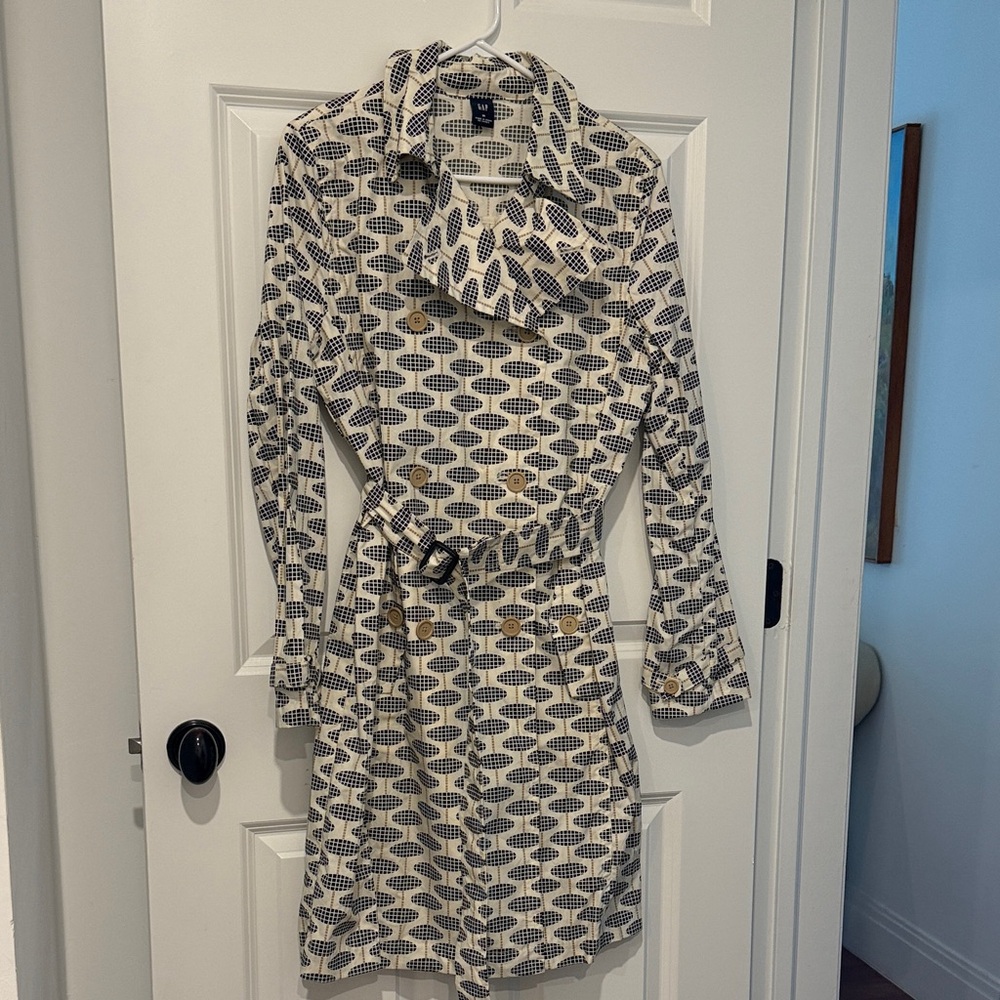 GAP Cream Trench Jacket with Geometric Print